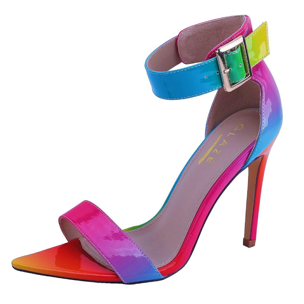 NWT Heels